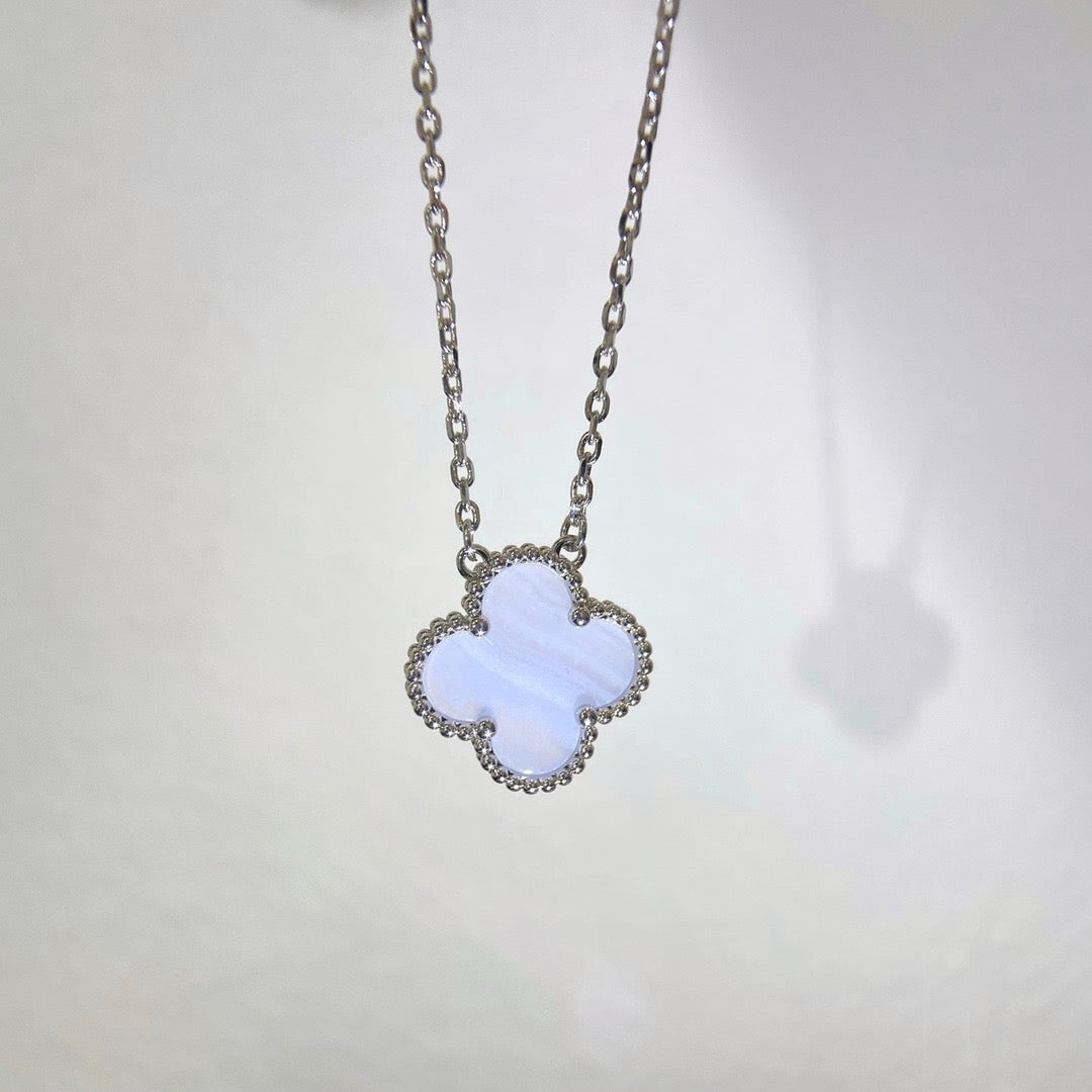 [Amore Jewelry]CLOVER 15MM BLUE CHALCEDONY NECKLACE SILVER