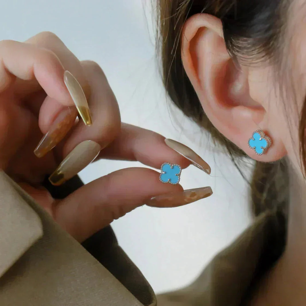 [Amore Jewelry]CLOVER MINI 9.5MM ONYX STUD EARRINGS SILVER