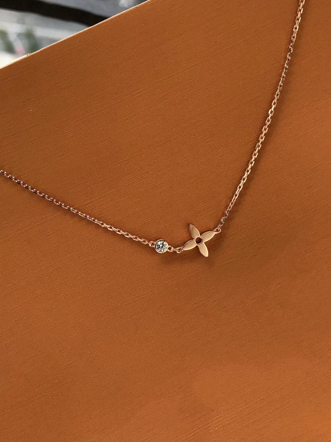 [Amore Jewelry]BLOSSOM PENDANT PINK GOLD AND DIAMOND
