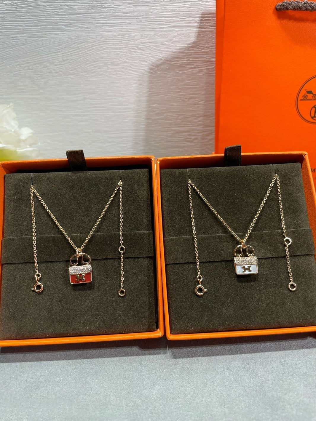 [Amore Jewelry]H CIRCE MOISSANITE PENDANT NECKLACE GOLD