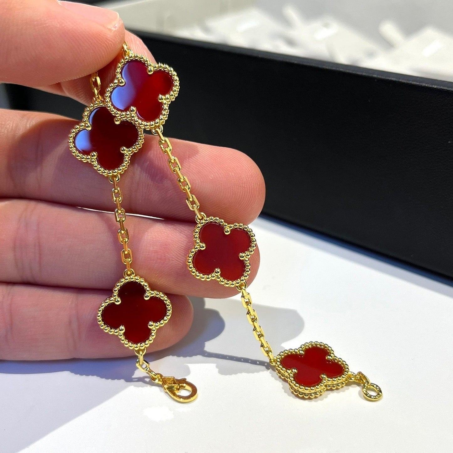 [Amore Jewelry]CLOVER 5 MOTIFS RED AGATE  BRACELET