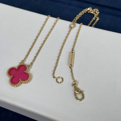 [Amore Jewelry] NEW CLOVER 15MM PINK ENAMEL NECKLACE