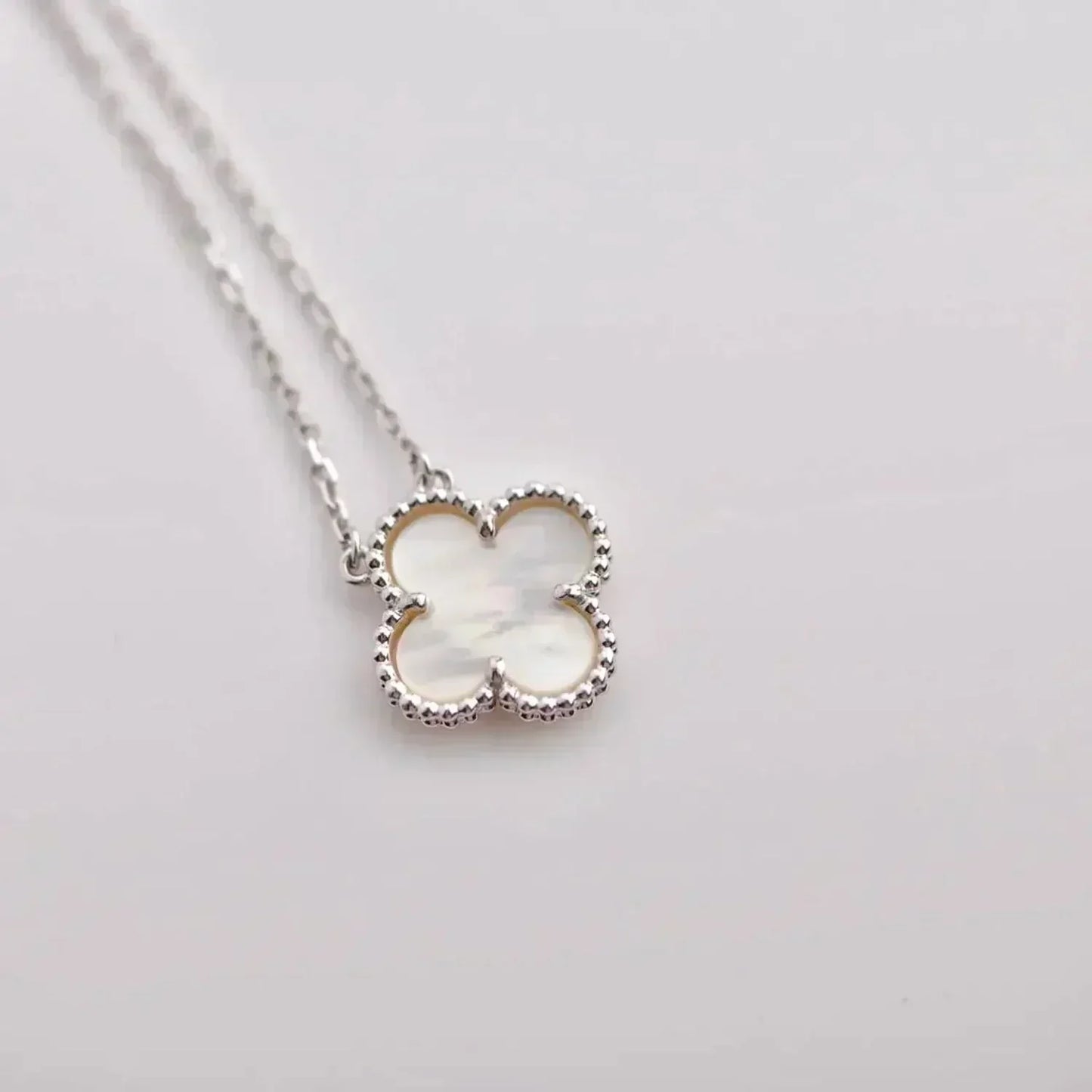 [Amore Jewelry]CLOVER  15MM WHITE MOTHER-OF-PEARL SILVER