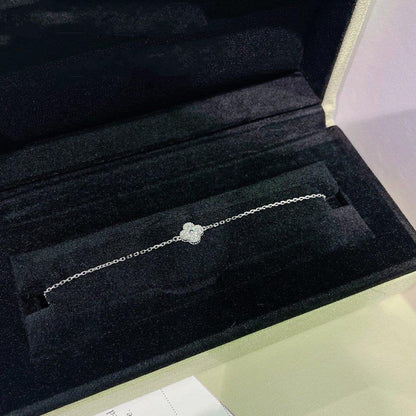 [Amore Jewelry]CLOVER  SINGLE FLOWER BRACELET SILVER